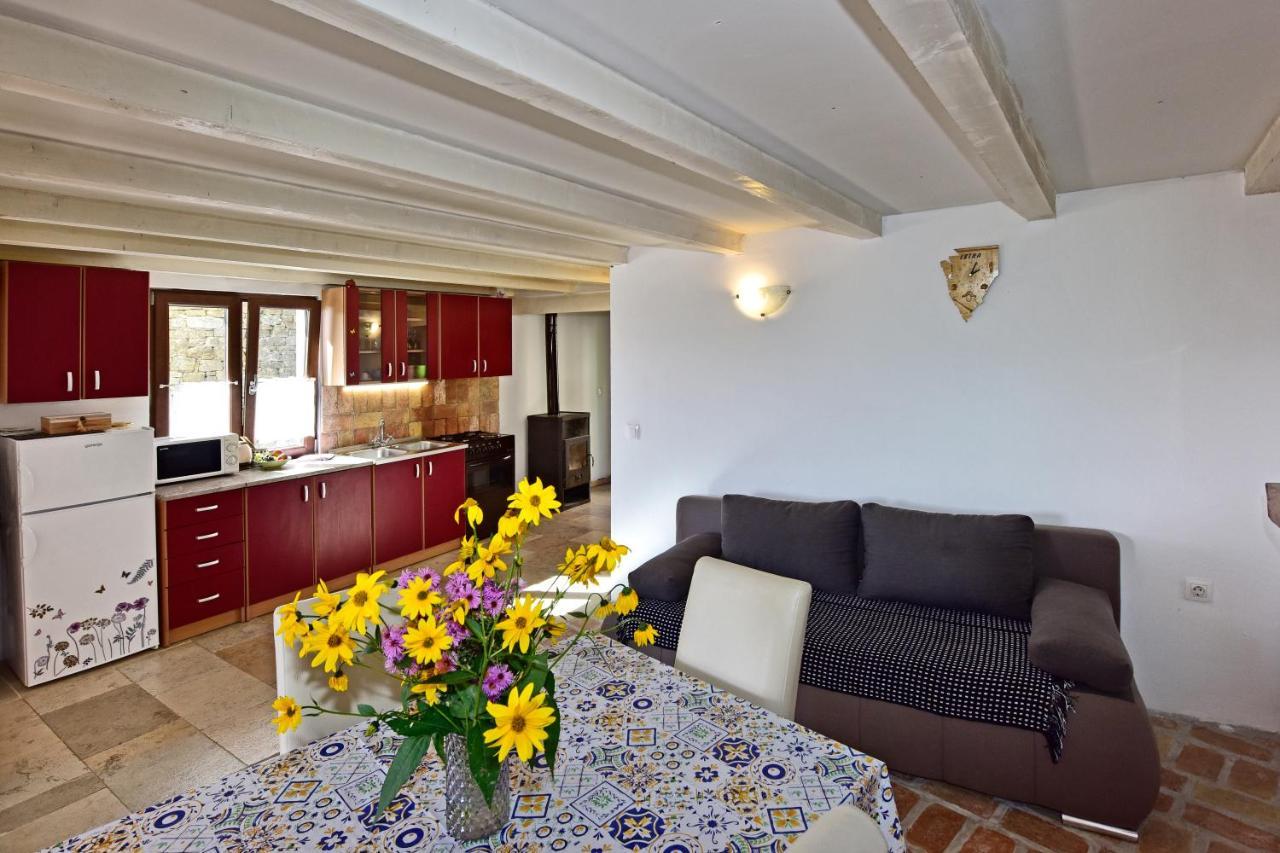 Villa Fragola Мотовун Экстерьер фото